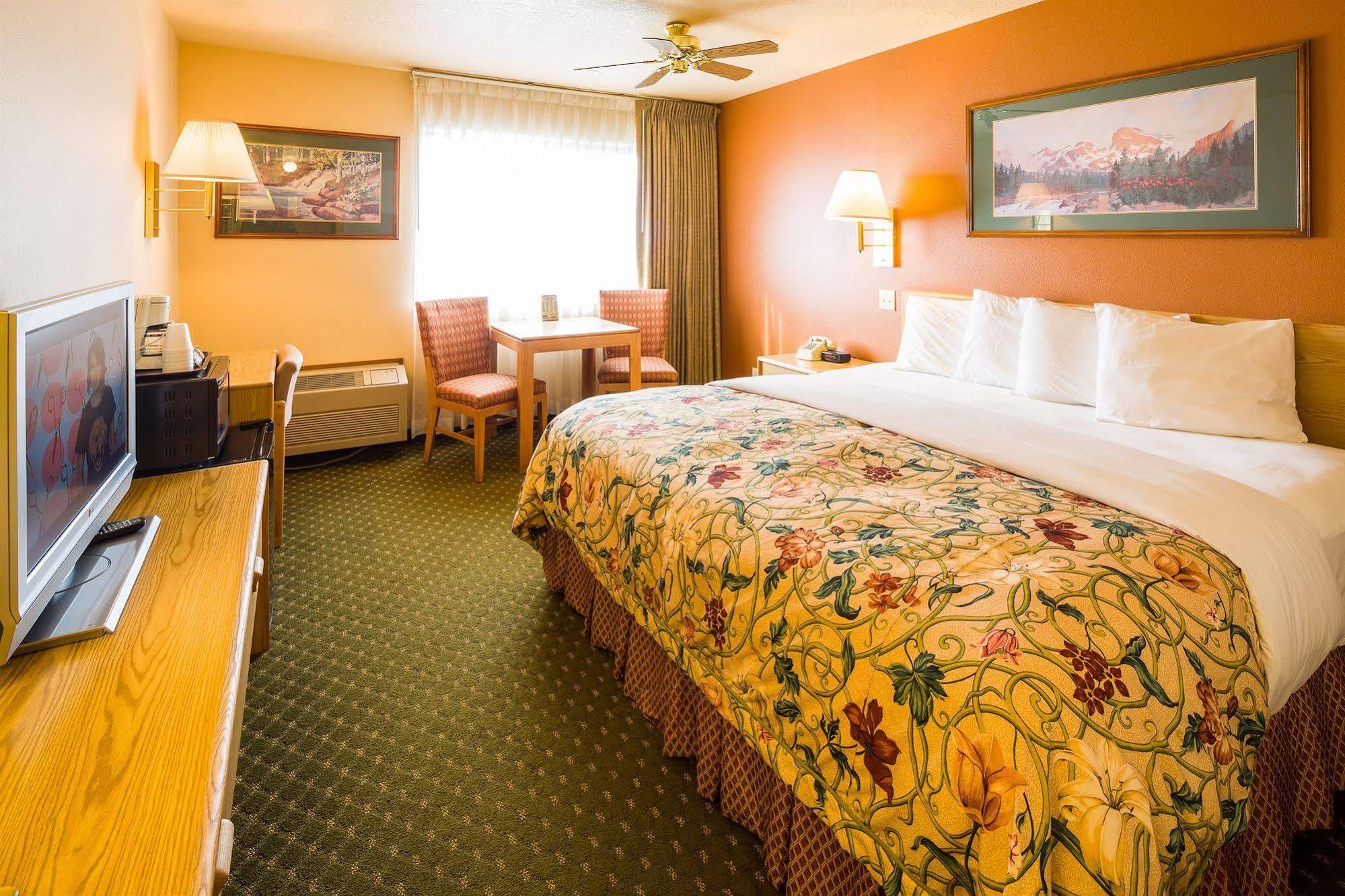 Alpine Inn & Suites ガニソン エクステリア 写真