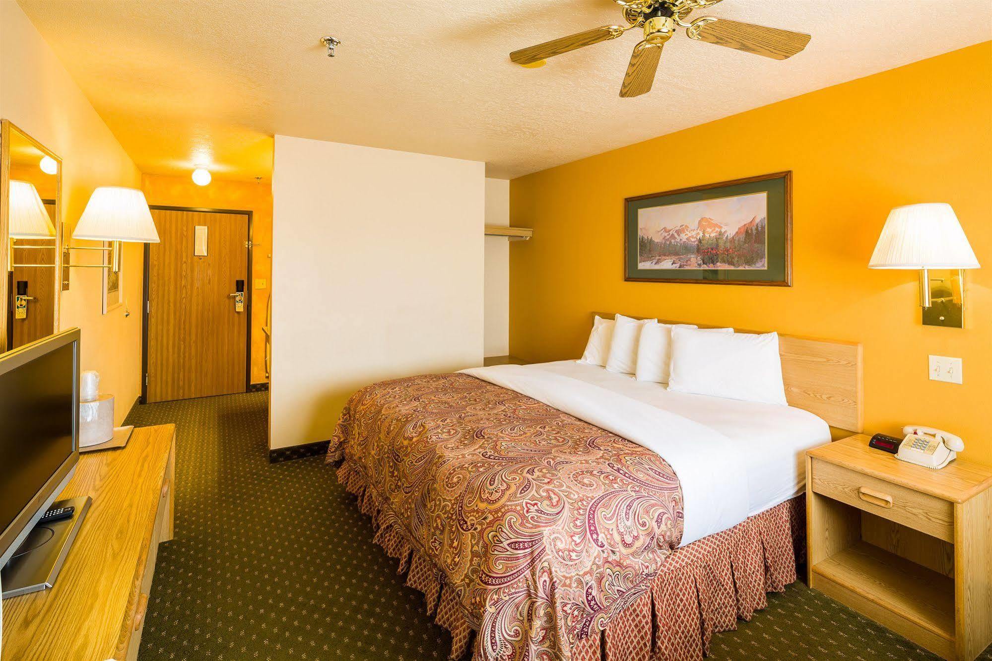 Alpine Inn & Suites ガニソン エクステリア 写真
